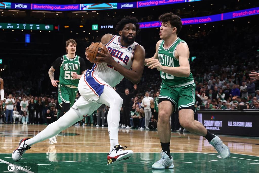 76人1-3翻盘凯尔特人!恩比德一条腿带队杀出地狱